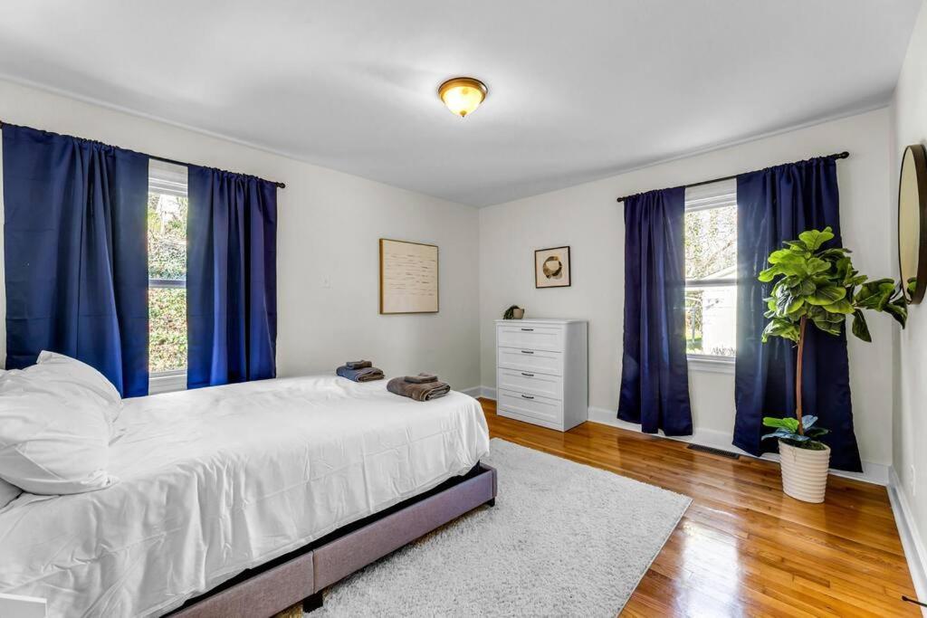Fully Renovated 4 Bed Buena Vista House Near Wfu Βίλα Γουίνστον-Σάλεμ Εξωτερικό φωτογραφία